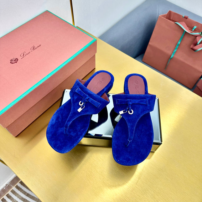 FLIP FLOPS IN COBALT BLUE SUEDE AND HARDWARE SILVER