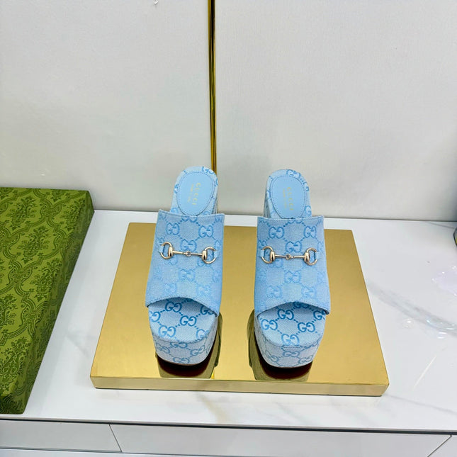 GG WEDGE SLIDES 110 IN SKY BLUE FABRIC WITH GOLD HARDWARE