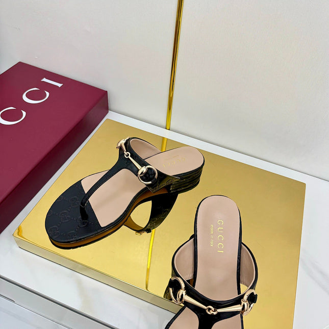 THONG SANDALS IN BLACK LAMBSKIN PRINTED LOGO WITH GOLD HARDWARE