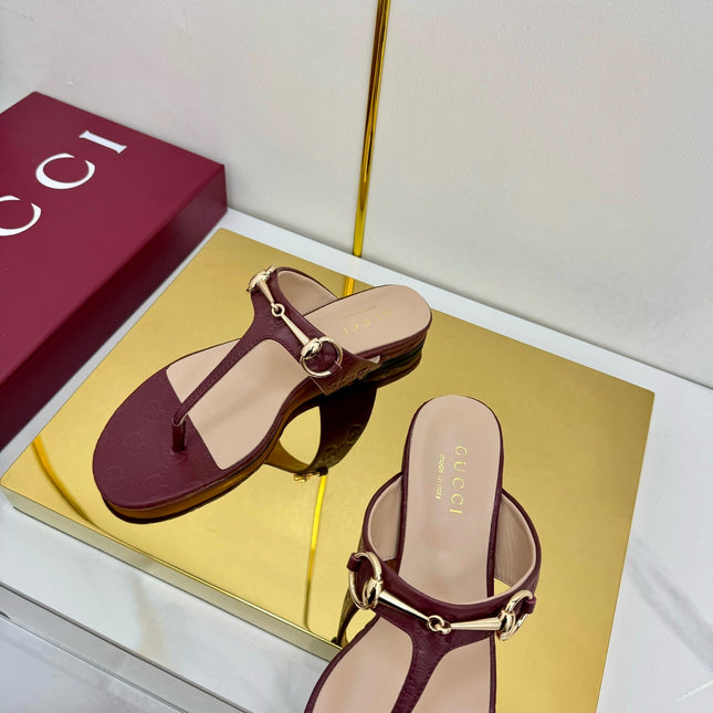 THONG SANDALS IN RED LAMBSKIN PRINTED LOGO WITH GOLD HARDWARE