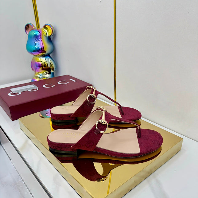 THONG SANDALS IN RED FABRIC PRINTED LOGO WITH GOLD HARDWARE