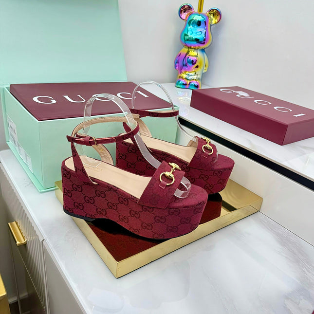 GG WEDGE HEELS IN RED FABRIC AND CALFSKIN WITH GOLD HARDWARE STYLE 2