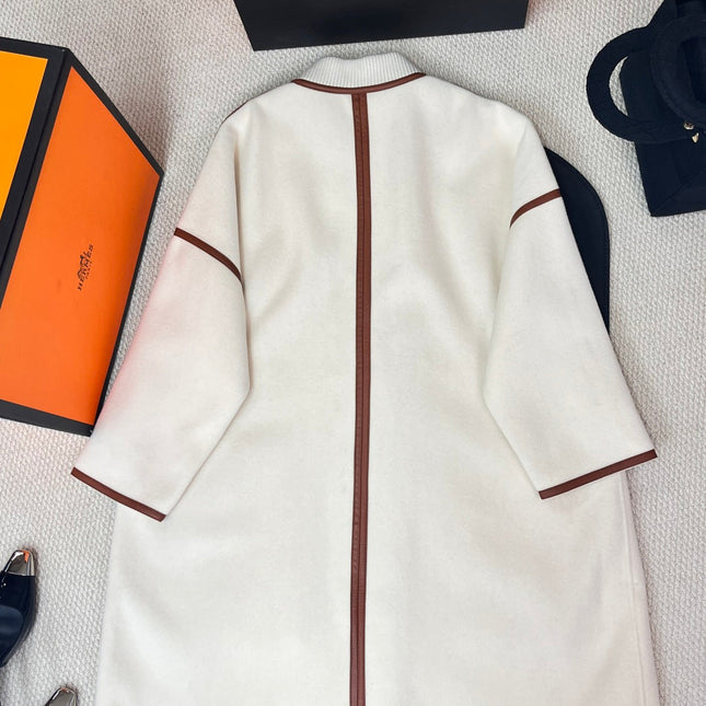HERMES 25S CASHMERE COAT WITH LEATHER BUTTONS 204