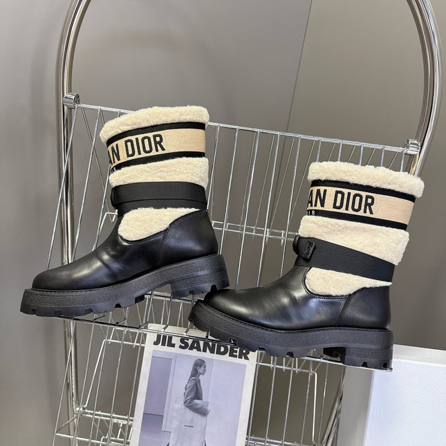 DIOR 25S D-MAJOR ANKLE BOOTS IN BLACK LAMBSKIN AND CREAM WHITE WOOL