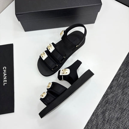 CC SANDAL 25S IN BLACK FABRIC WITH WHITE HARDWARE