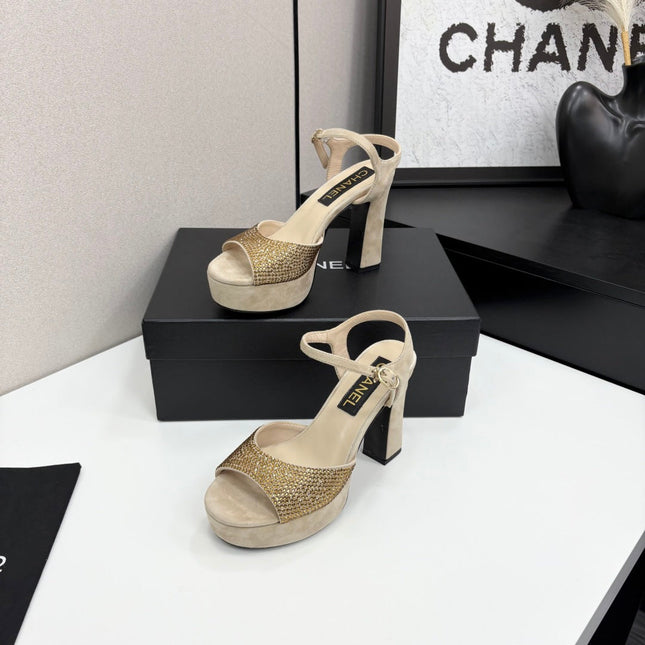 CC HEEL SANDAL 25S IN BEIGE SUEDE WITH CRYSTAL