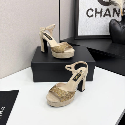 CC HEEL SANDAL 25S IN BEIGE SUEDE WITH CRYSTAL