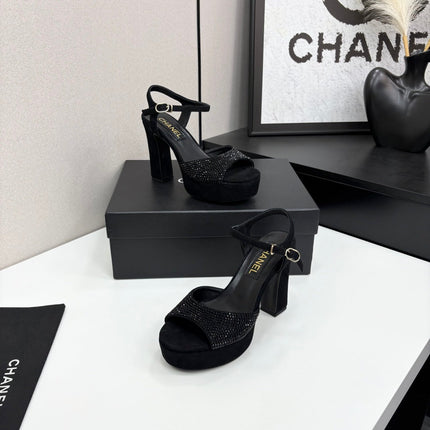 CC HEEL SANDAL 25S IN BLACK SUEDE WITH CRYSTAL