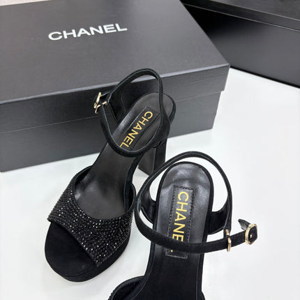 CC HEEL SANDAL 25S IN BLACK SUEDE WITH CRYSTAL