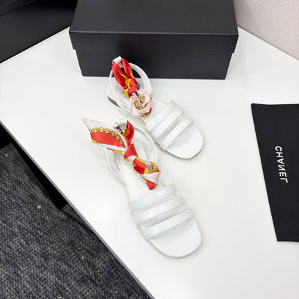 CC SANDAL 25S IN WHITE LAMBSKIN WITH SILK BOW