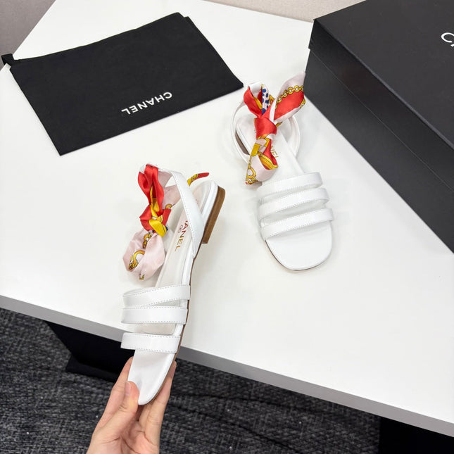 CC SANDAL 25S IN WHITE LAMBSKIN WITH SILK BOW