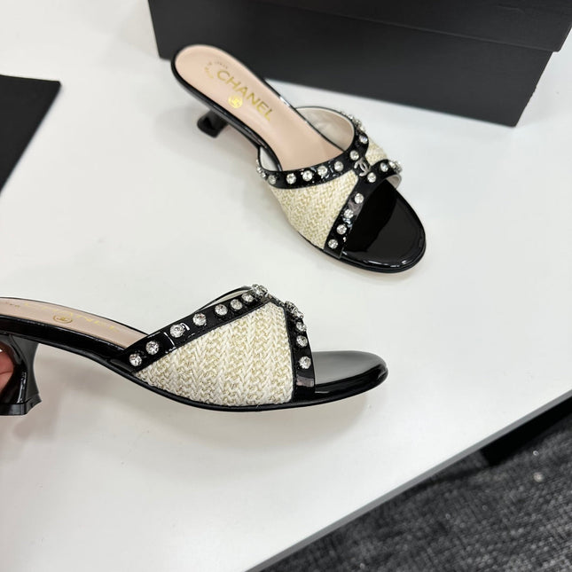 CC HIGH HEEL 25S 50 MM IN WHITE AND LIGHT BEIGE RAFFIA WITH CRYSTALS