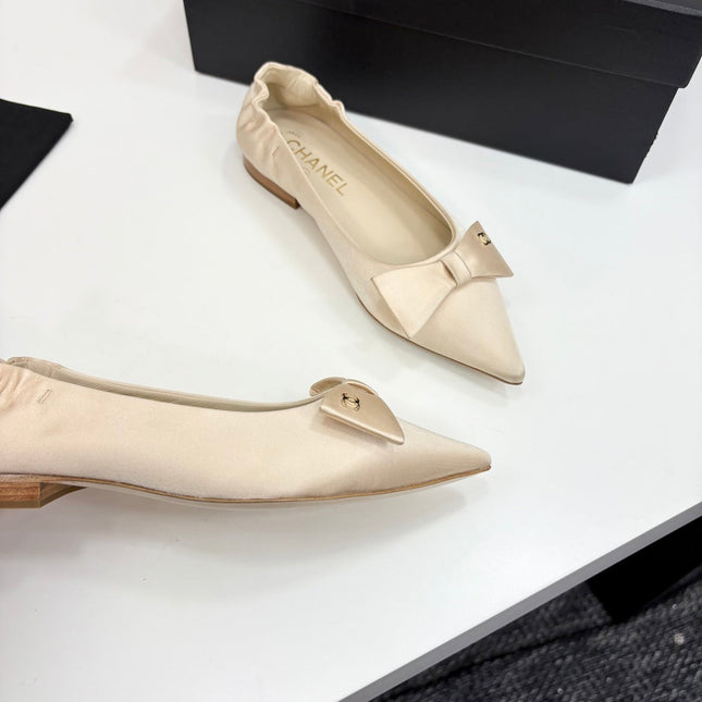 CC BALLET FLATS 25S IN LIGHT BEIGE SATIN WITH BOW