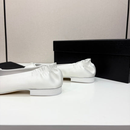 CC BALLET FLATS 25S IN WHITE SATIN WITH BOW