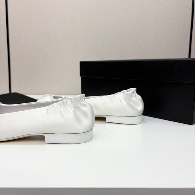 CC BALLET FLATS 25S IN WHITE SATIN WITH BOW