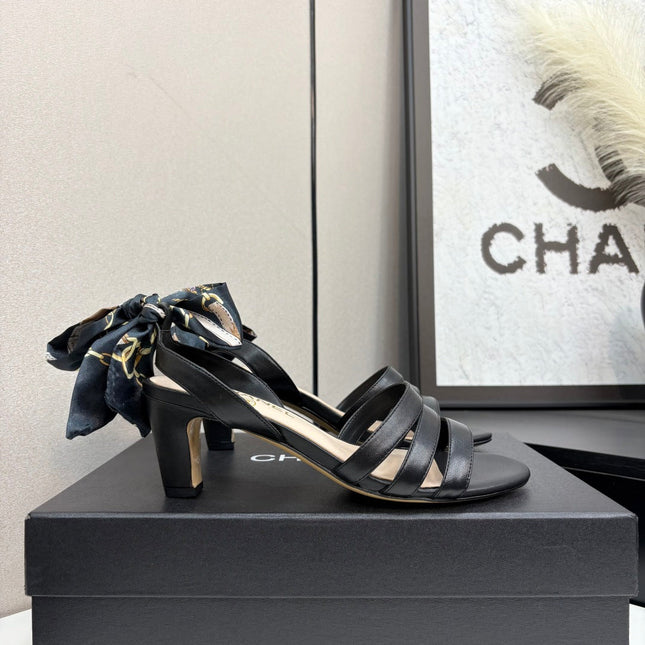 CC HEEL SANDAL 25S IN BLACK LAMBSKIN WITH SILK BOW