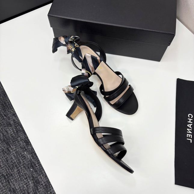 CC HEEL SANDAL 25S IN BLACK LAMBSKIN WITH SILK BOW
