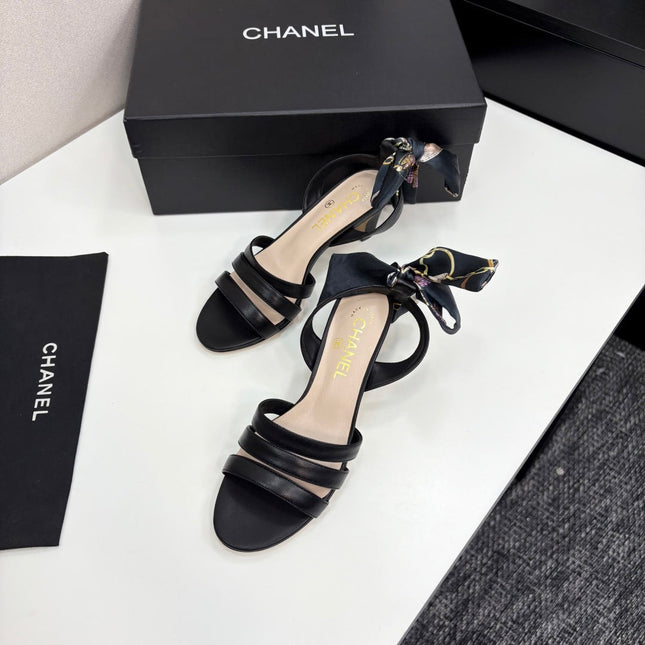 CC HEEL SANDAL 25S IN BLACK LAMBSKIN WITH SILK BOW