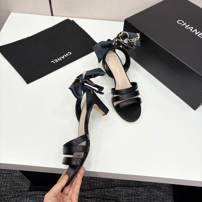 CC HEEL SANDAL 25S IN BLACK LAMBSKIN WITH SILK BOW