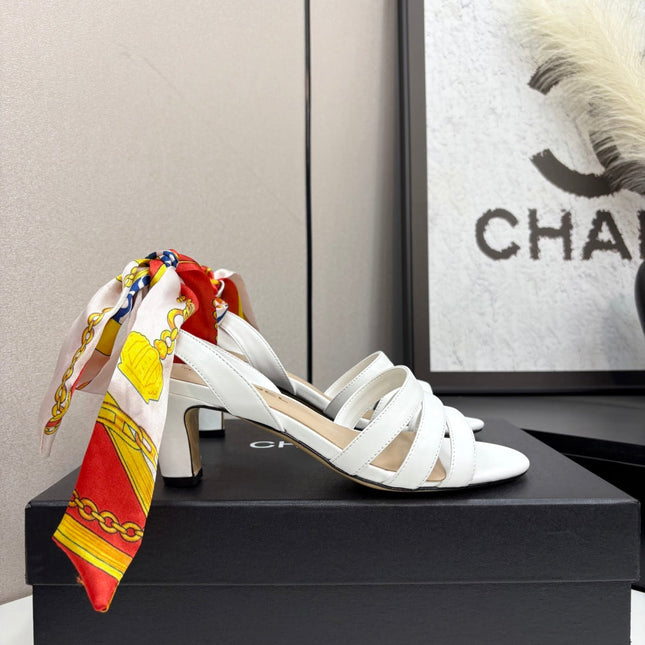 CC HEEL SANDAL 25S IN WHITE LAMBSKIN WITH SILK BOW