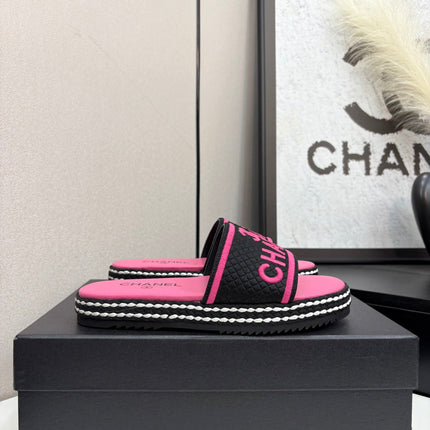 CC SLIDE SANDALS 25S IN PINK FABRIC AND CALFSKIN