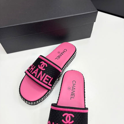 CC SLIDE SANDALS 25S IN PINK FABRIC AND CALFSKIN