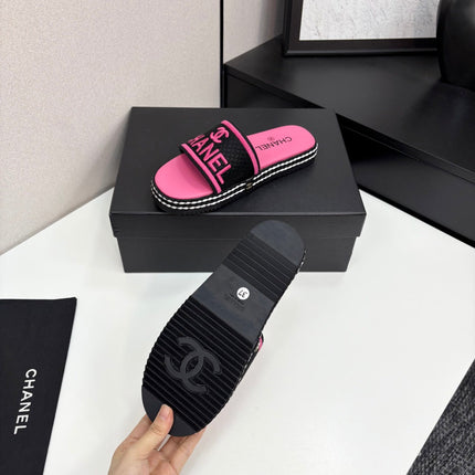 CC SLIDE SANDALS 25S IN PINK FABRIC AND CALFSKIN