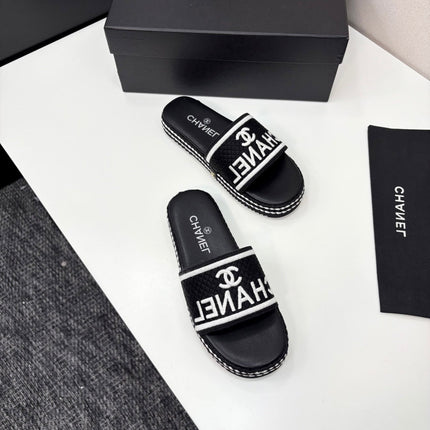 CC SLIDE SANDALS 25S IN BLACK FABRIC AND CALFSKIN