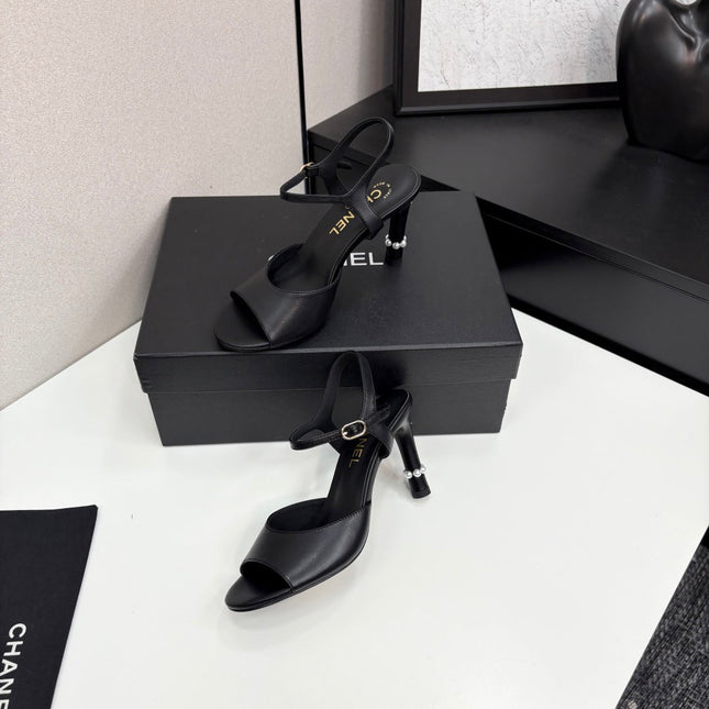 CC HIGH SANDAL 25S 80 MM IN BLACK CALFSKIN WITH PEARL DETAILS