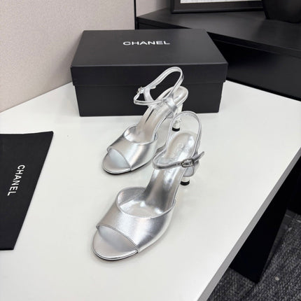 CC HIGH SANDAL 25S 80 MM IN SILVER CALFSKIN WITH PEARL DETAILS