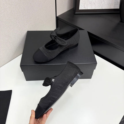 CC BALLET FLATS 25S IN BLACK FABRIC WITH BOW