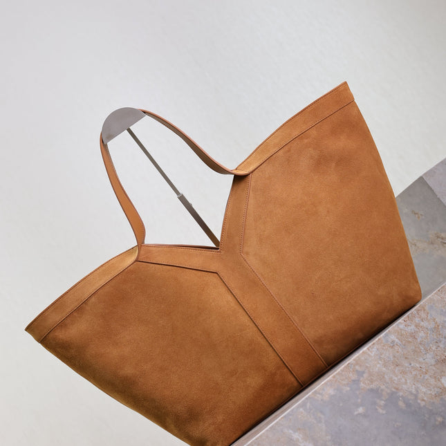 YSL 25S Y MAXI TOTE 50 IN CARAMEL SUEDE GOLD HARDWRE