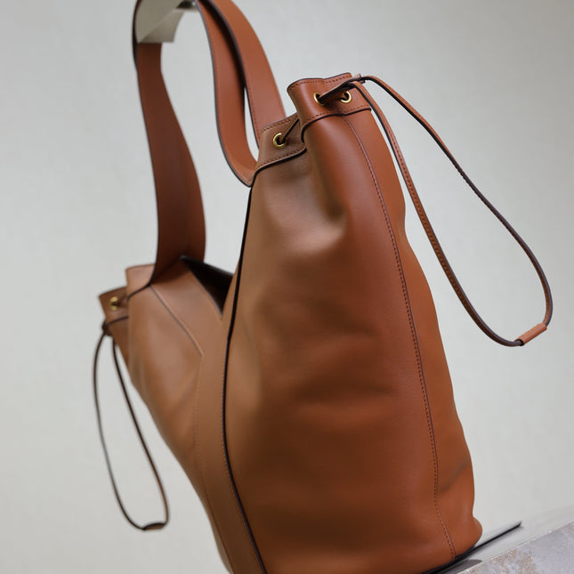 YSL 25S Y LARGE HOBO 50 IN CARAMEL CALFSKIN GOLD HARDWRE