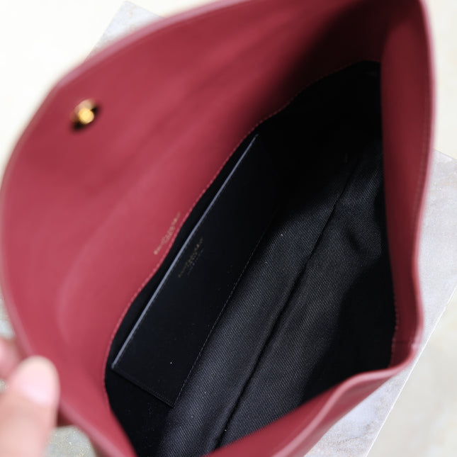 YSL 25S CASSANDRE LARGE ENVELOPE POUCH 29 IN DARK RUBY SHINY CALFSKIN GOLD HARDWRE