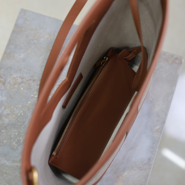 YSL 25S Y SMALL BUCKET 29 IN DESERT DUST AND BRICK CANVAS GOLD HARDWRE