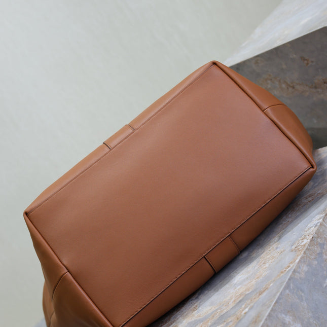 YSL 25S Y TOTE 50 IN CARAMEL CALFSKIN GOLD HARDWRE