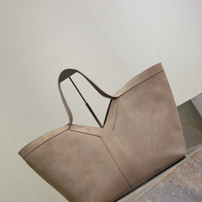 YSL 25S Y MAXI TOTE 50 IN DRY GRAIN SUEDE GOLD HARDWRE
