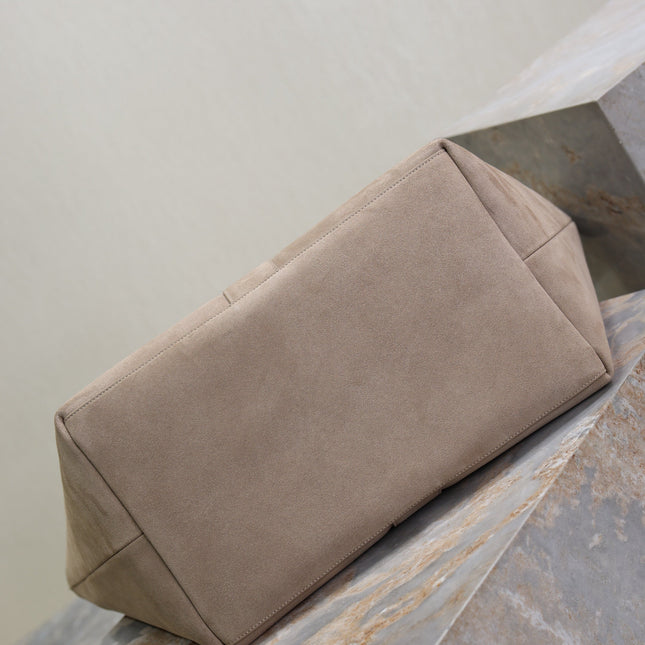 YSL 25S Y MAXI TOTE 50 IN DRY GRAIN SUEDE GOLD HARDWRE