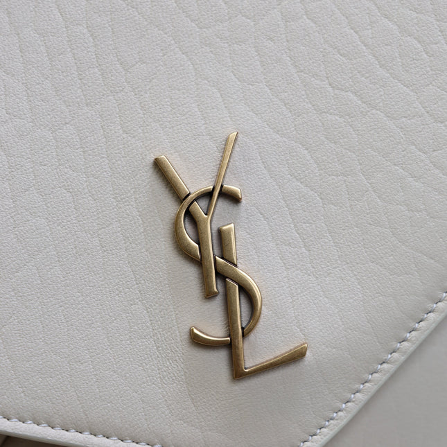 YSL 25S CASSANDRE ENVELOPE MESSENGER 35 IN BLANC VINTAGE LAMBSKIN GOLD HARDWRE