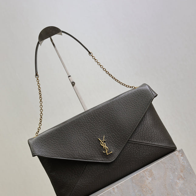 YSL 25S CASSANDRE ENVELOPE MESSENGER 35 IN LIGHT MUSK LAMBSKIN GOLD HARDWRE