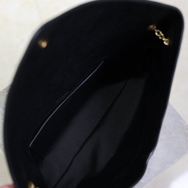 YSL 25S CASSANDRE ENVELOPE MESSENGER 35 IN BLACK LAMBSKIN GOLD HARDWRE