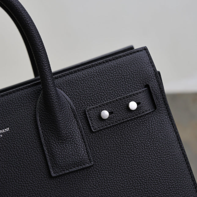 YSL 25S SAC DE JOUR GM 32 IN BLACK GRAINED CALFSKIN SILVER HARDWRE