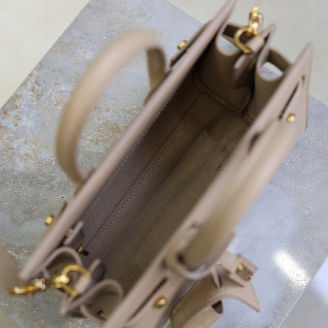 YSL 25S SAC DE JOUR 22 IN DARK BEIGE SUPPLE GRAINED CALFSKIN