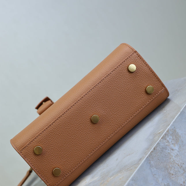 YSL 25S SAC DE JOUR 22 IN CHESTNUT BROWN SUPPLE GRAINED CALFSKIN