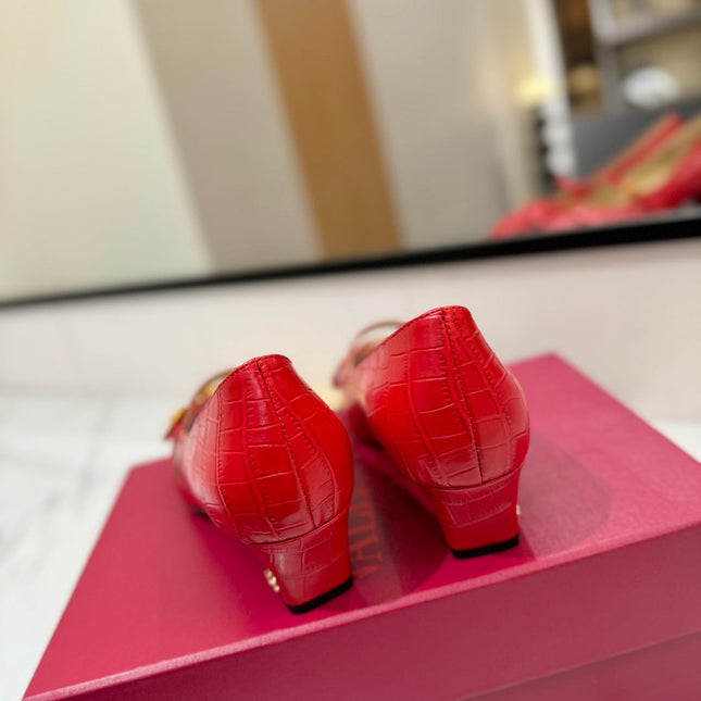 VLTN VLOGO SIGNATURE ROUND-TOE HEELS 25S IN RED LAMBSKIN SNAKE-EMBOSSED