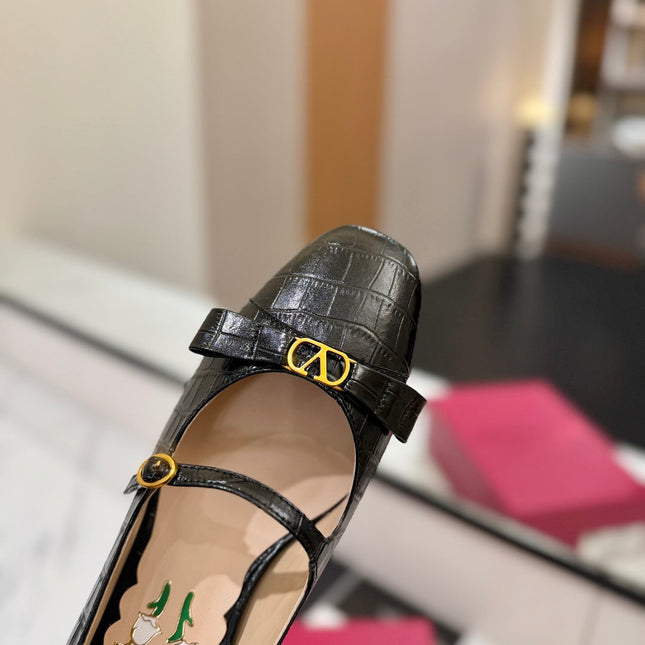 VLTN VLOGO SIGNATURE ROUND-TOE HEELS 25S IN BLACK LAMBSKIN SNAKE-EMBOSSED