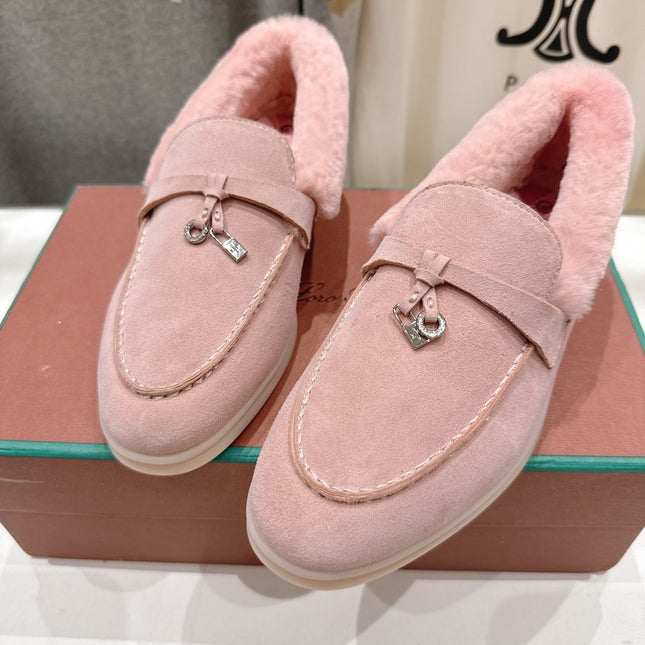 LP 25S SUMMER CHARMS WALK LOAFERS IN BABY PINK SUEDE AND FLEECE