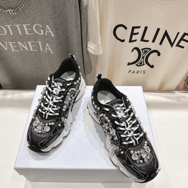 DIOR 25S SNEAKER IN BLACK LAMBSKIN AND MESH FABRIC WITH PEARL DETAILING