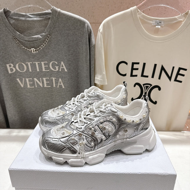 DIOR 25S SNEAKER IN SILVER LAMBSKIN AND MESH FABRIC WITH PEARL DETAILING