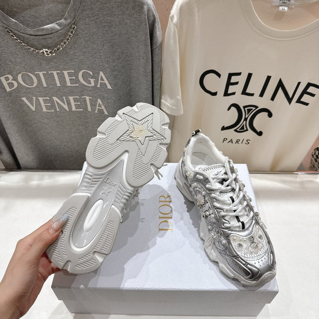 DIOR 25S SNEAKER IN SILVER LAMBSKIN AND MESH FABRIC WITH PEARL DETAILING